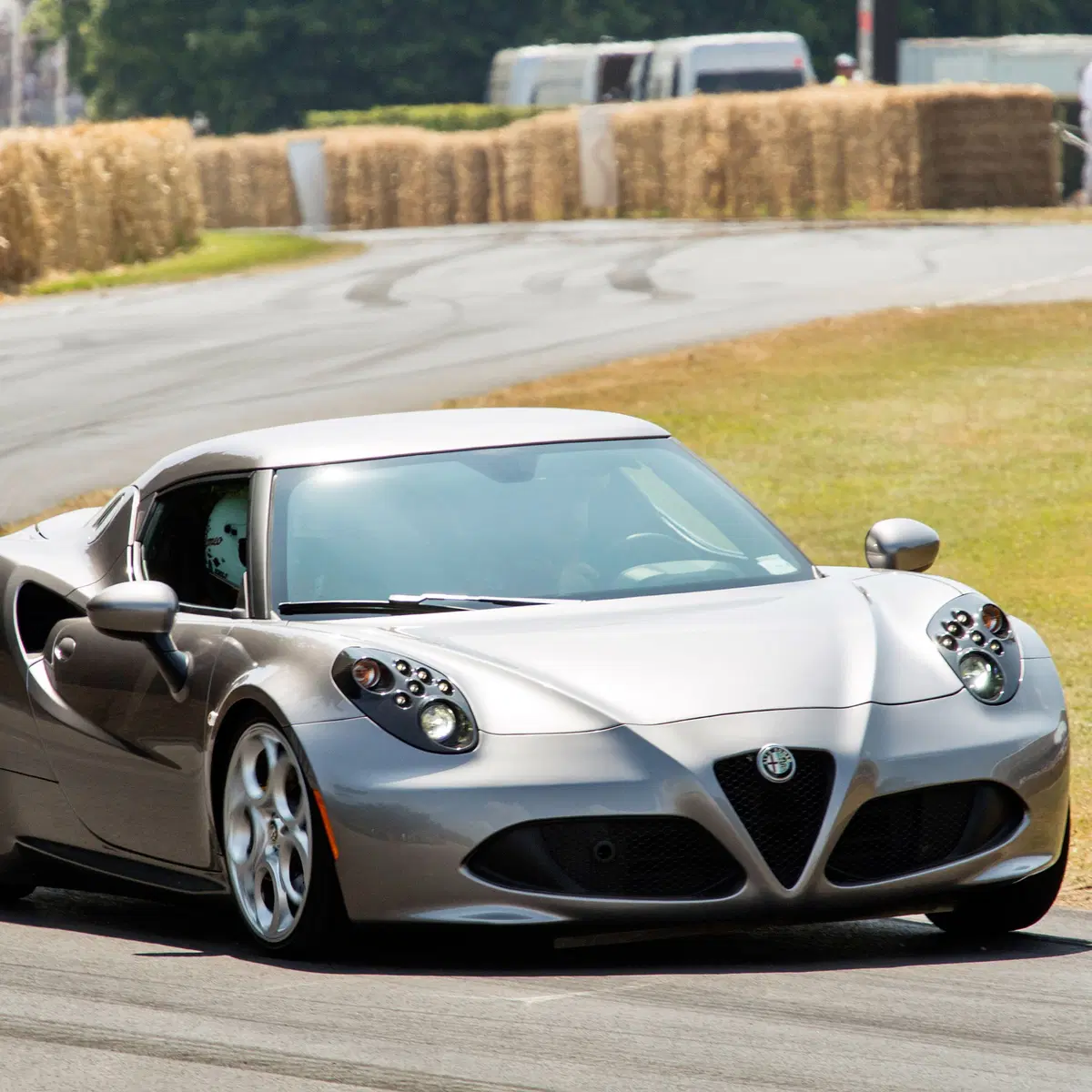 Alfa Romeo 4C Coup&eacute;