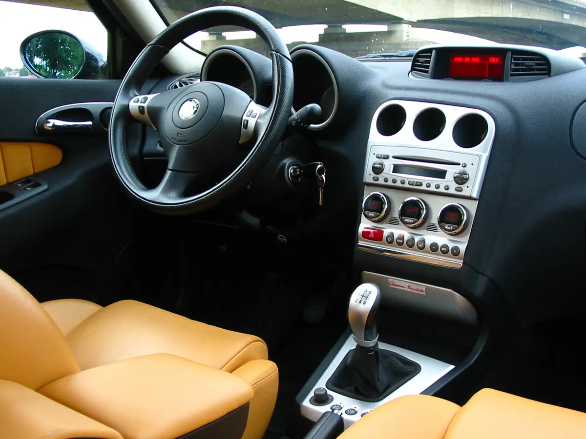 Alfa Romeo GT (2003-11) (3)