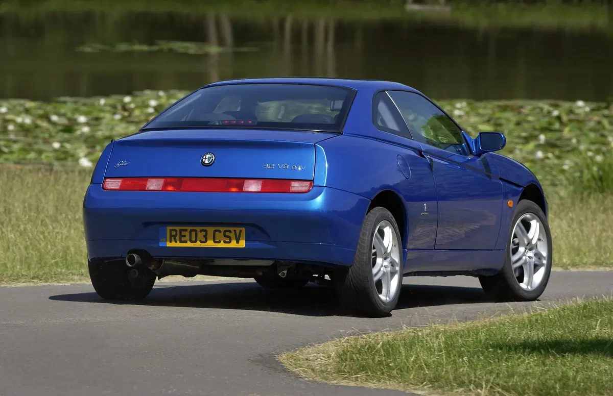 Alfa Romeo Gtv 2.0i 16V Twin Spark cat L (3)