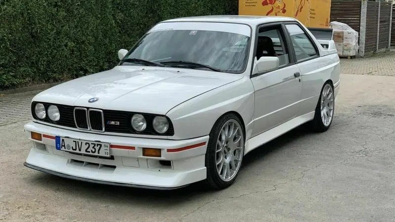 Comprare una delle migliori M3, Pronta uso pista: "solo" 84.750 euro [in Germania]
