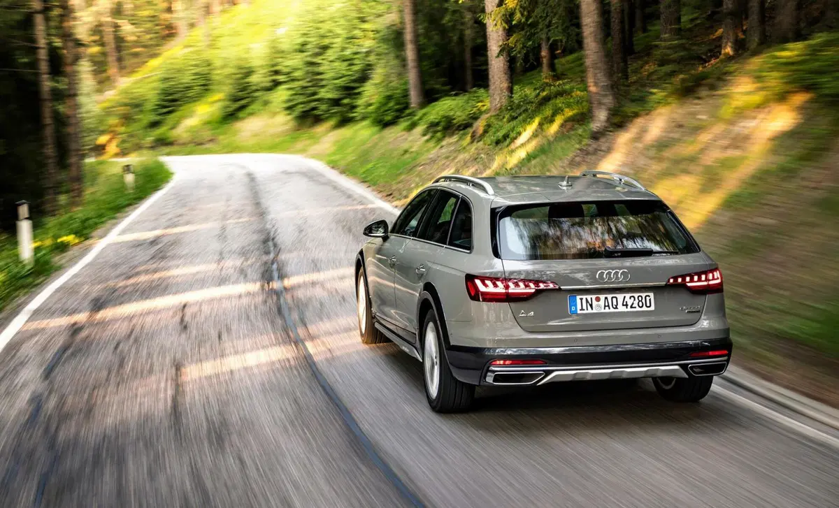 Audi A4 Allroad 40 TDI 190 CV S tronic Business Evolution (16)