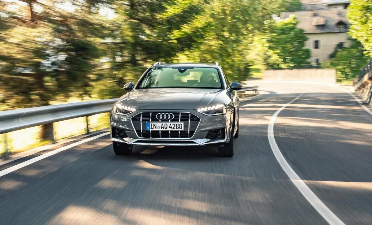 Audi A4 Allroad 40 TDI 190 CV S tronic Business Evolution (10)