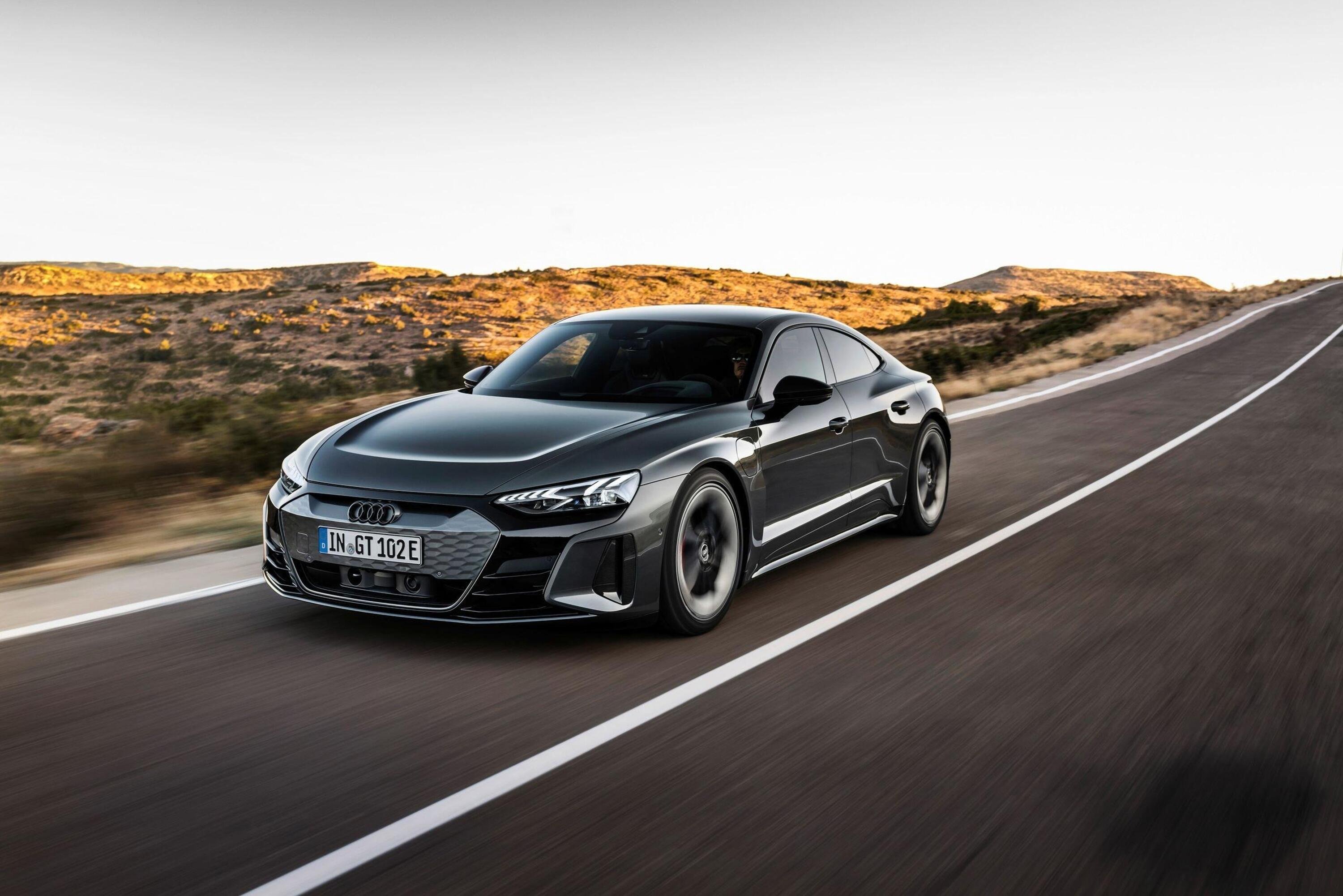 Audi e-tron GT, Il bolide elettrico promuove a pieni voti le batterie al posto dei cilindri [646CV, dinamica Top]
