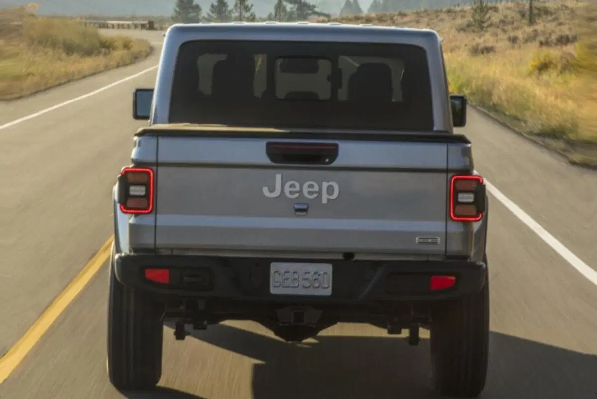 Jeep Gladiator 3.0 Diesel V6 Overland (5)