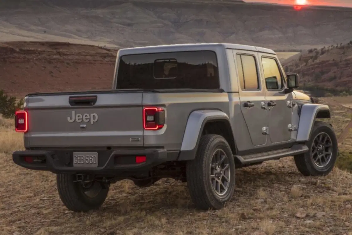 Jeep Gladiator 3.0 Diesel V6 Overland (4)