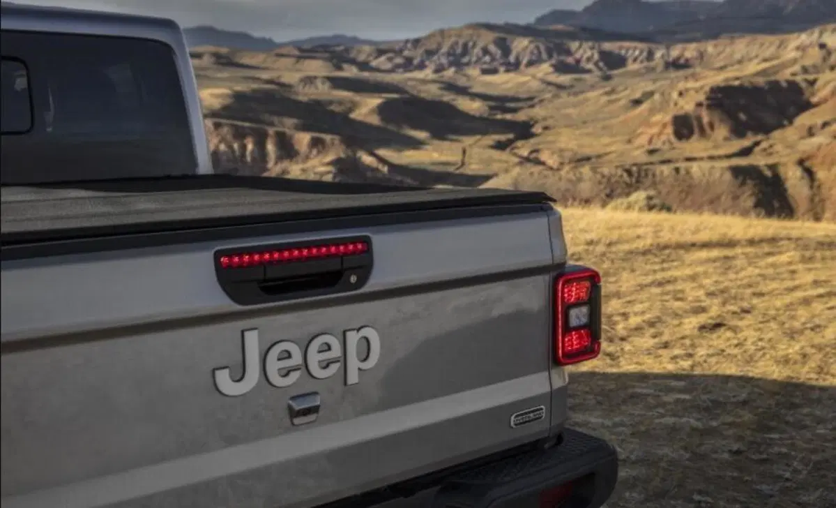 Jeep Gladiator 3.0 Diesel V6 Overland (21)