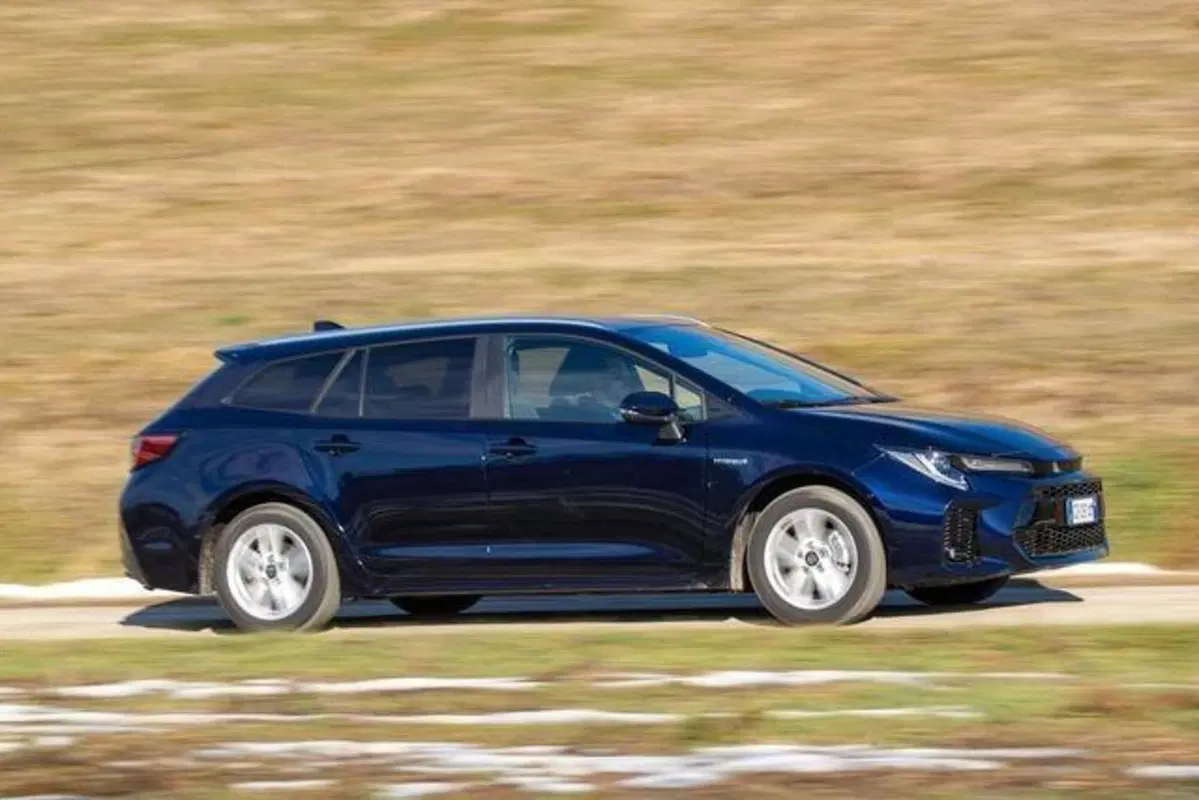 Swace Hybrid: l'auto che mancava a Suzuki [video prova] (3)