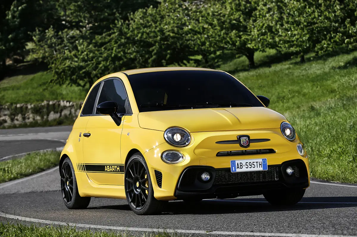 Abarth 595 restyling [Video prime impressioni]