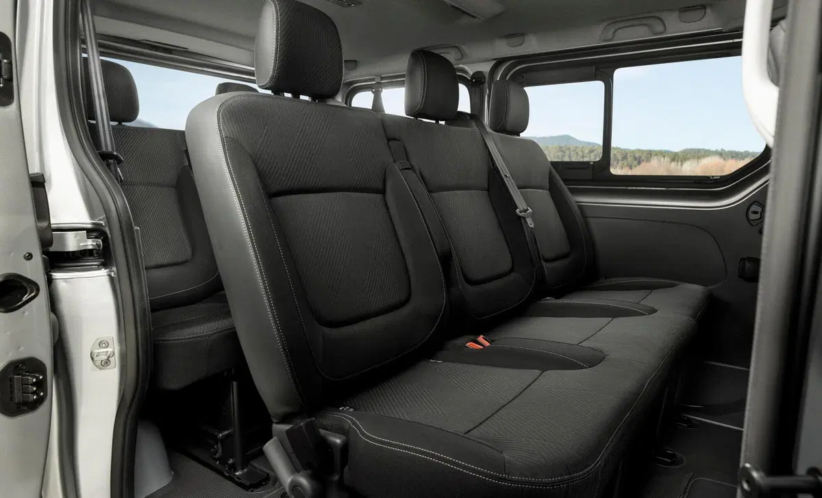 Nissan NV300 (2016-22) (13)