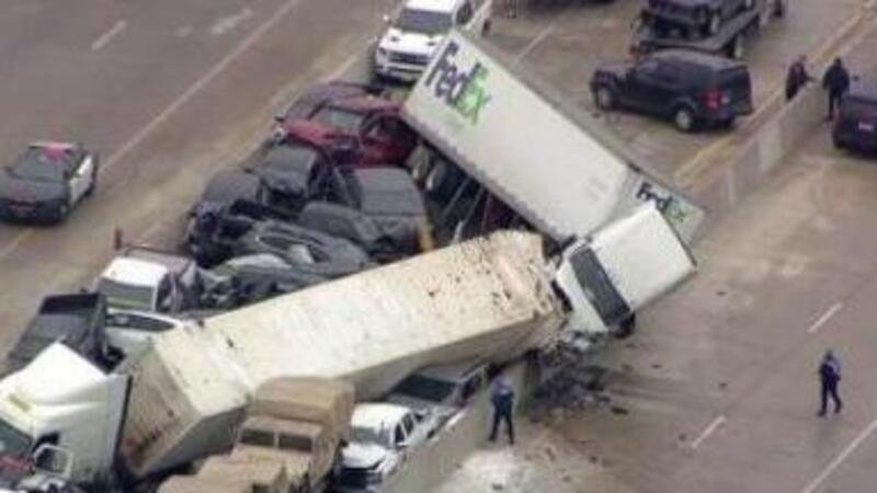 Maxi tamponamento mortale in Texas: pi&ugrave; di 130 i veicoli coinvolti [VIDEO]