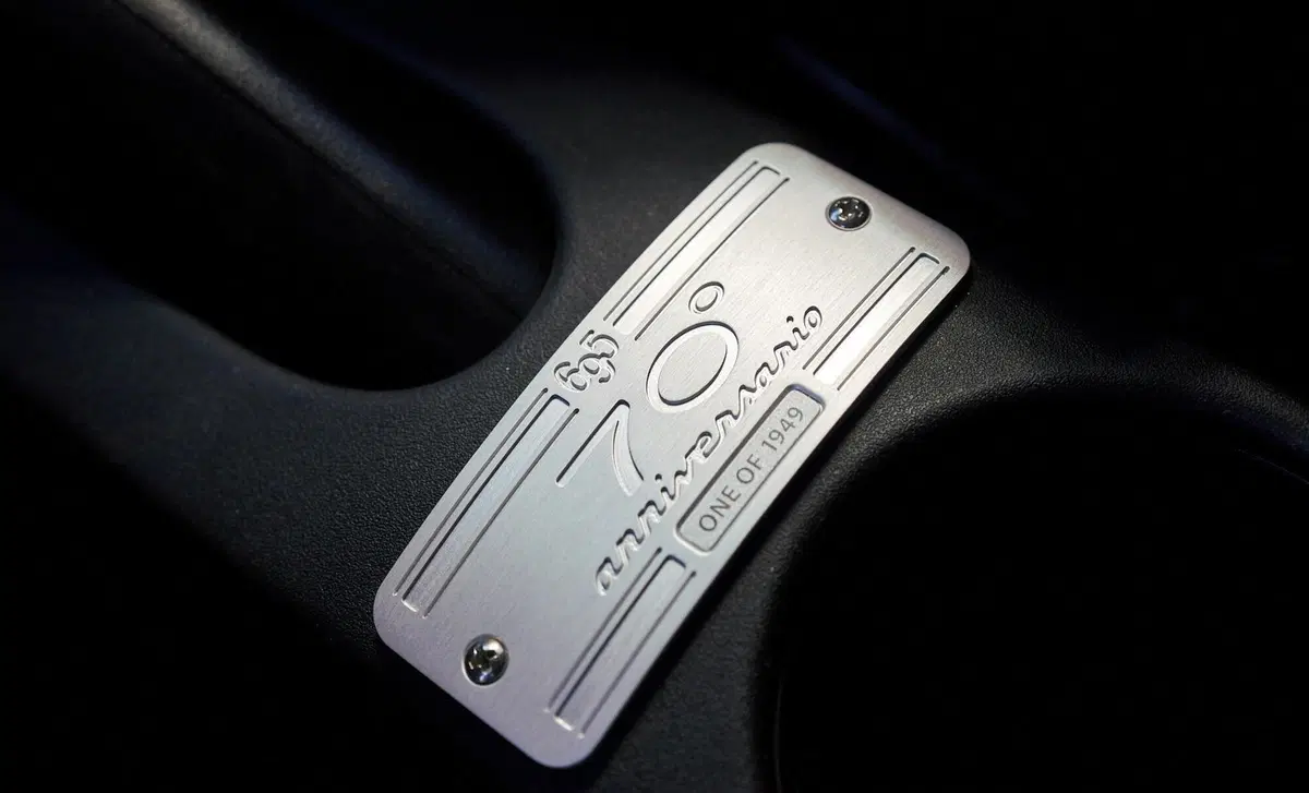 Abarth 695 1.4 t-jet Turismo 180cv auto (13)