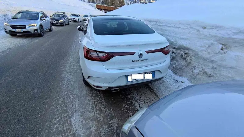 Occhio al parcheggio domenicale da furbi: in Veneto sindaco vigile multa 40 auto