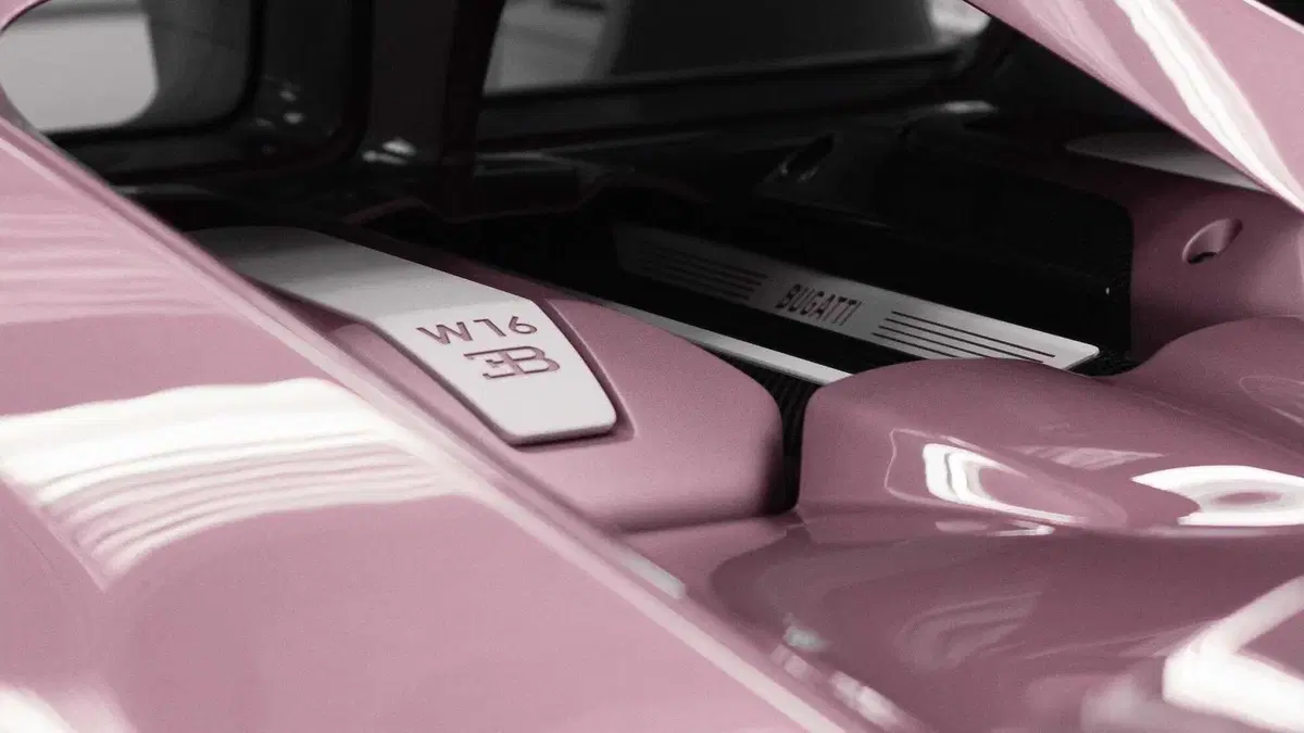 Bugatti Chiron Sport Alice, perfetta per San Valentino (5)