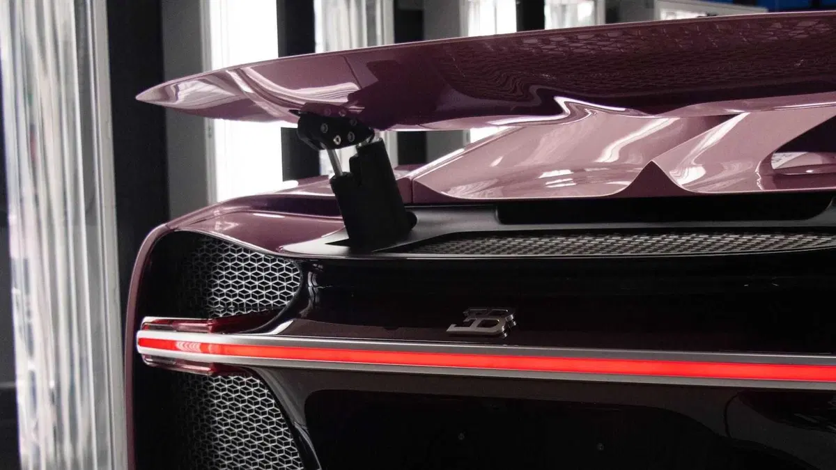 Bugatti Chiron Sport Alice, perfetta per San Valentino (9)