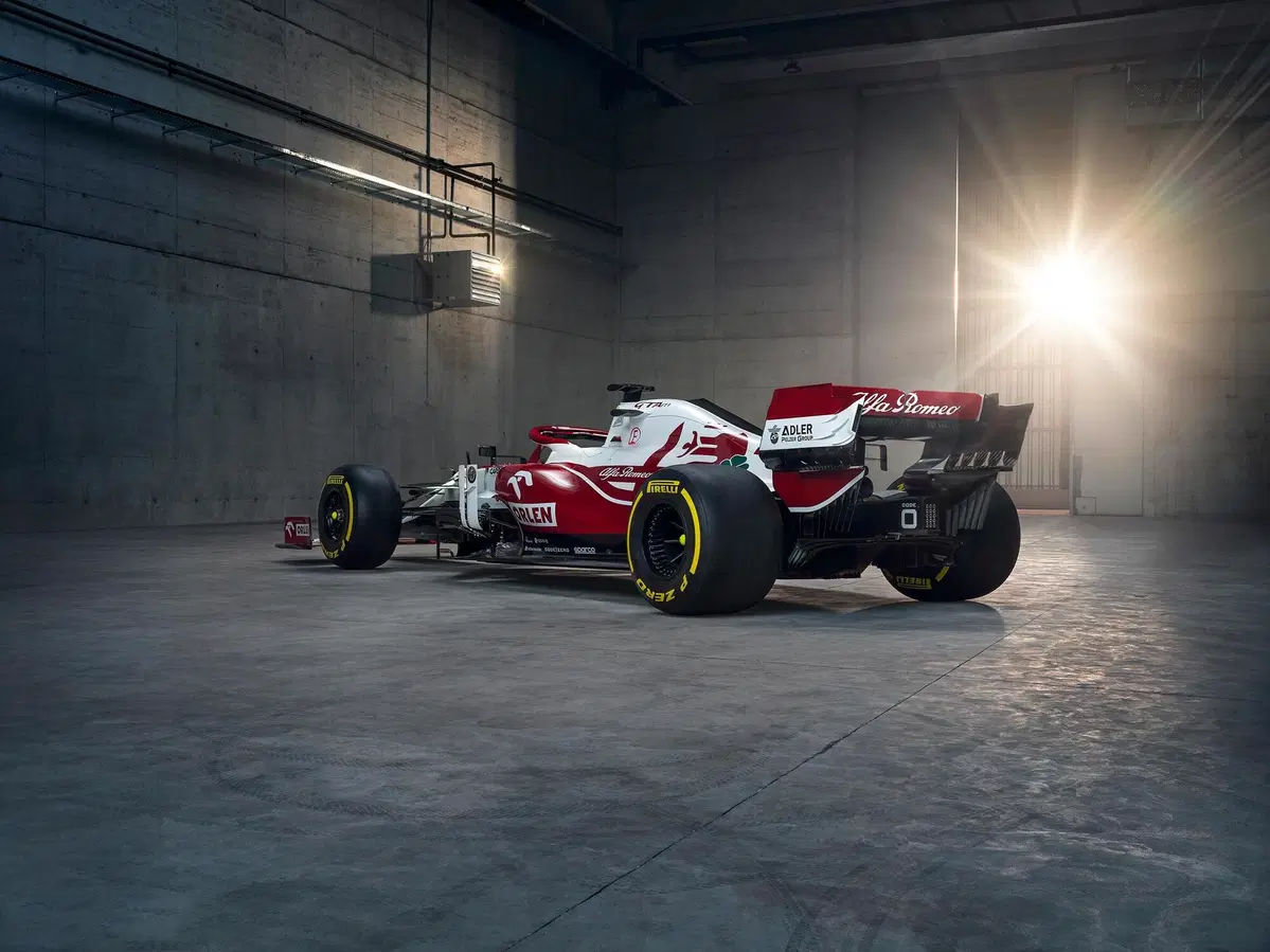 Formula 1 2021: Alfa Romeo, tolti i veli alla C41 (3)