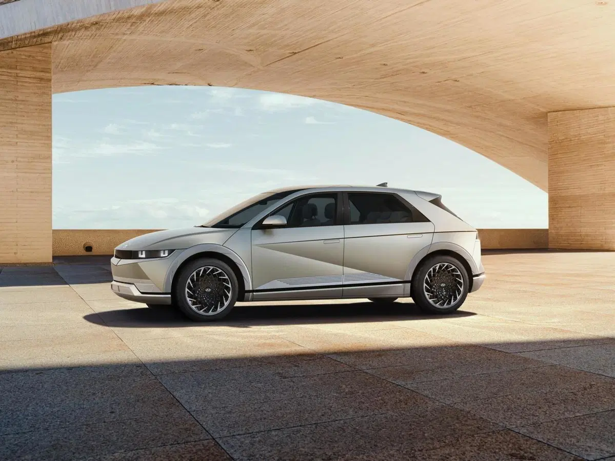 Aperte le vendite Ioniq 5: l’elettrica al top di Hyundai con listino da 44mila euro (2)