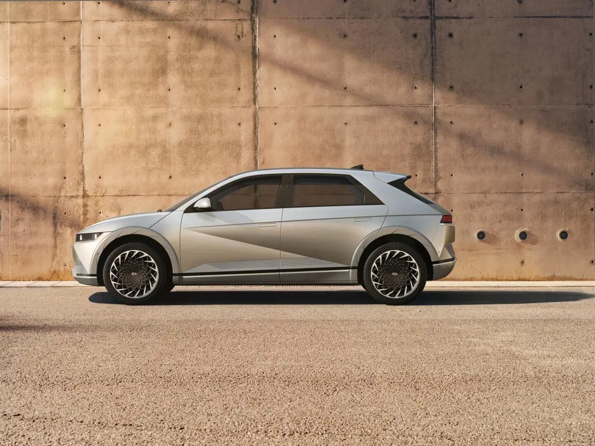 Aperte le vendite Ioniq 5: l’elettrica al top di Hyundai con listino da 44mila euro (10)