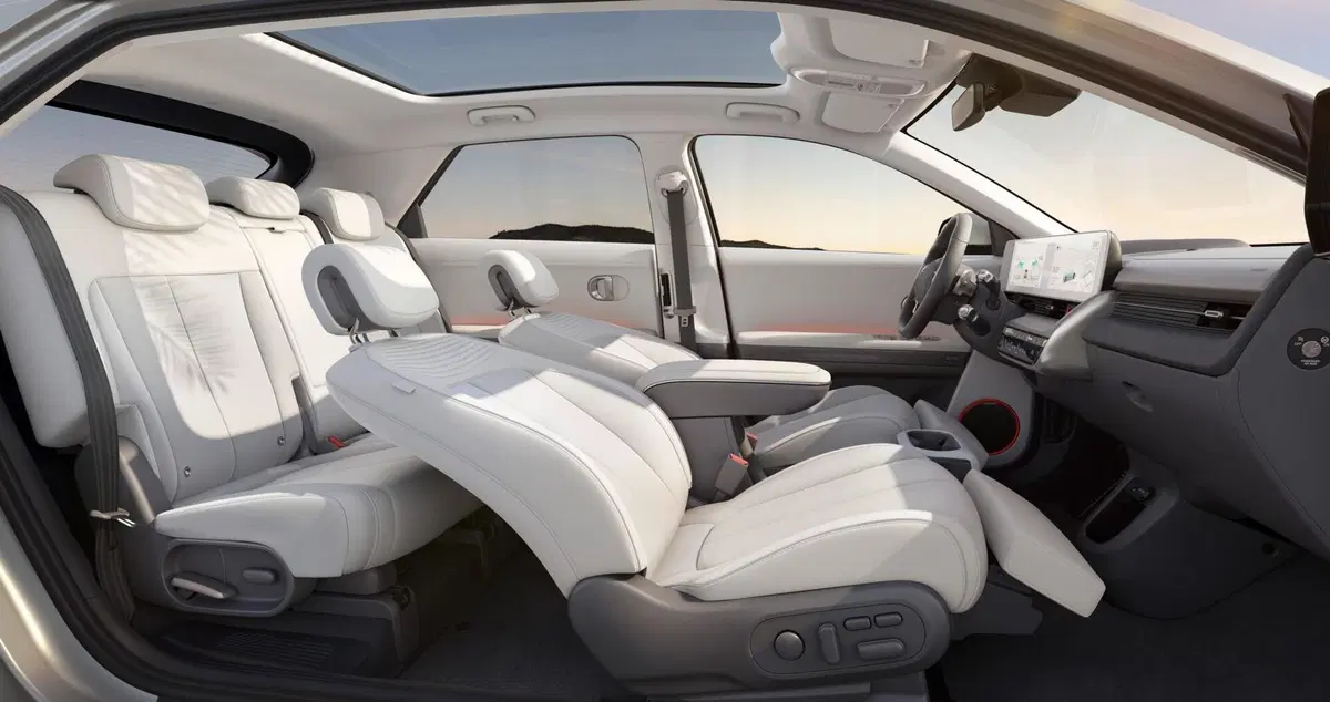 Aperte le vendite Ioniq 5: l’elettrica al top di Hyundai con listino da 44mila euro (16)