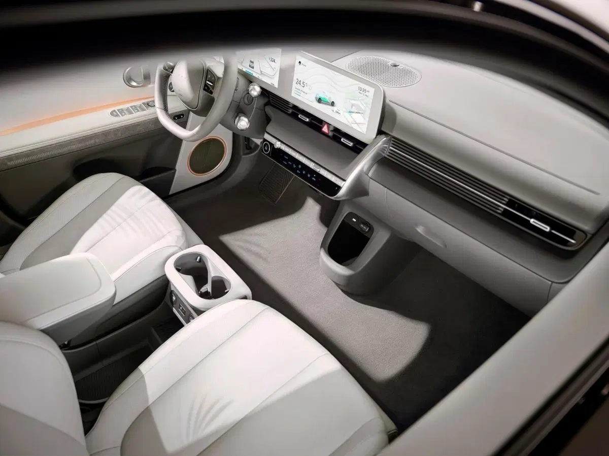 Aperte le vendite Ioniq 5: l’elettrica al top di Hyundai con listino da 44mila euro (19)