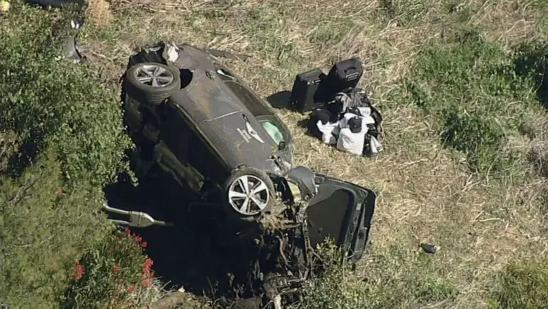 Tremendo incidente d'auto per Tiger Woods: necessario l'intervento chirurgico [VIDEO]