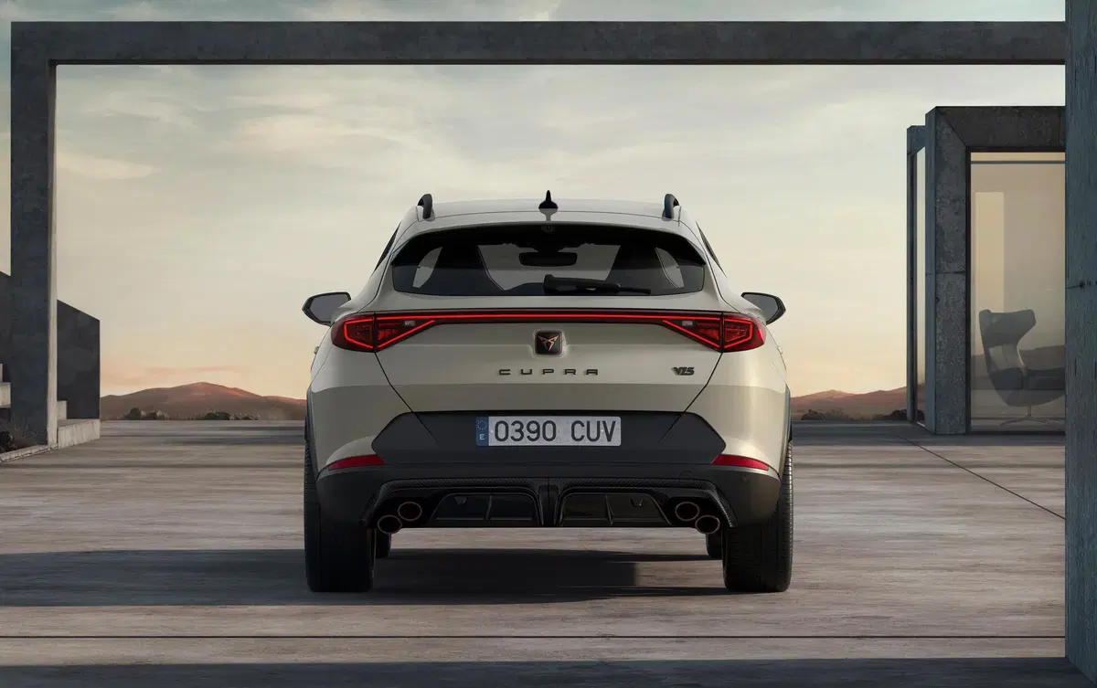 Cupra Formentor VZ5, 390 CV con il cinque cilindri di Audi  (6)