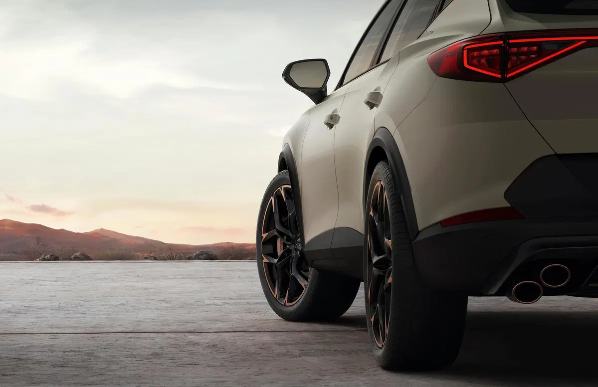 Cupra Formentor VZ5, 390 CV con il cinque cilindri di Audi  (9)