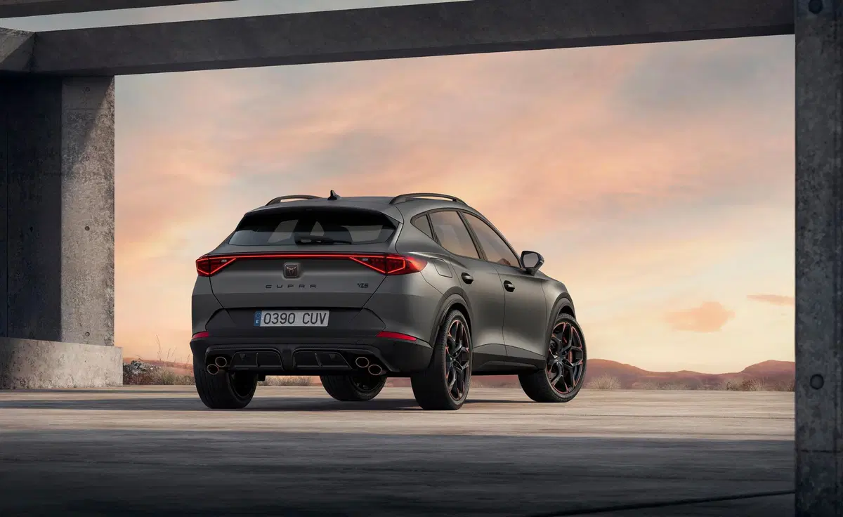 Cupra Formentor VZ5, 390 CV con il cinque cilindri di Audi  (12)