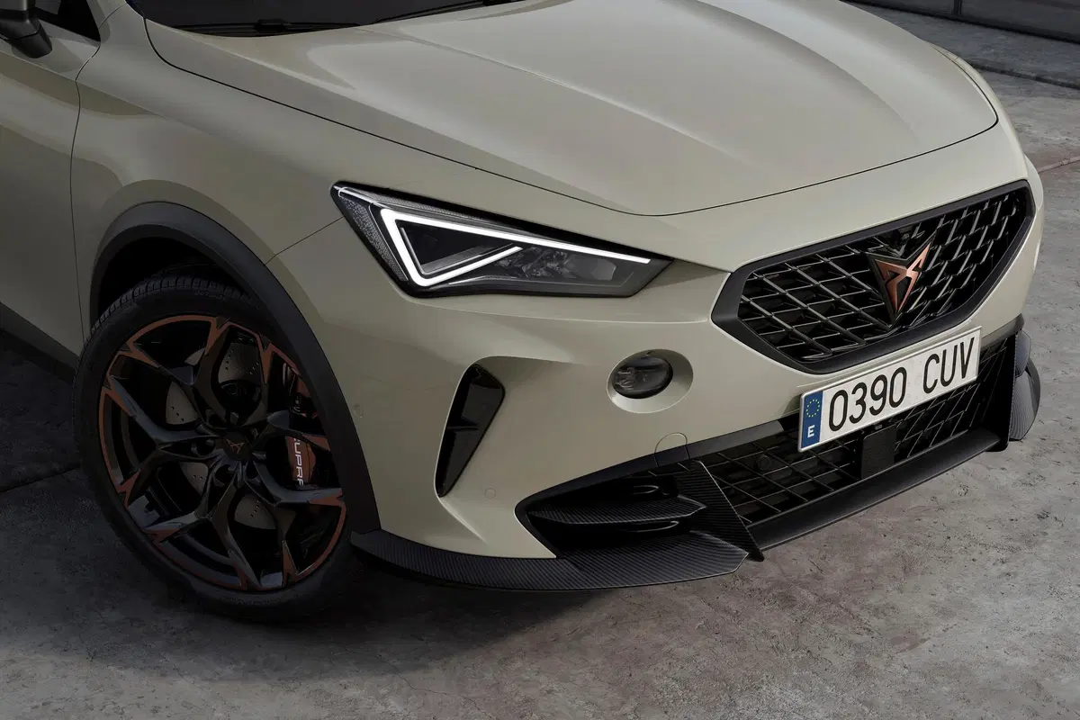 Cupra Formentor VZ5, 390 CV con il cinque cilindri di Audi  (17)