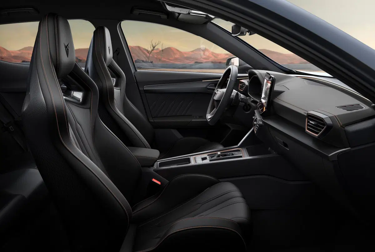 Cupra Formentor VZ5, 390 CV con il cinque cilindri di Audi  (24)
