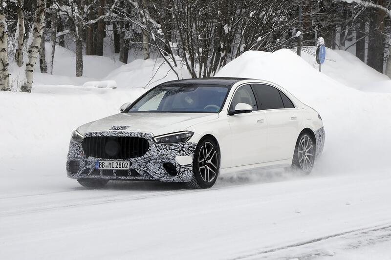 Mercedes-AMG S 63, le foto spia