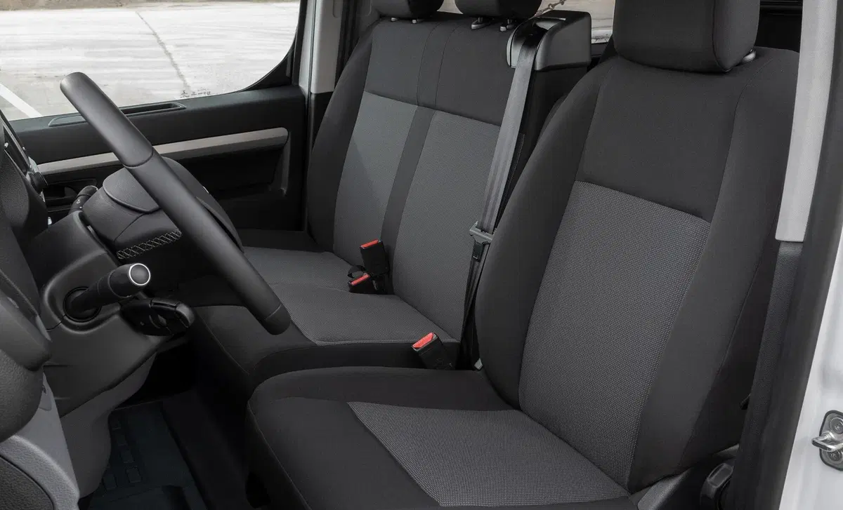 Opel Vivaro-e Life (2020-->>) (12)