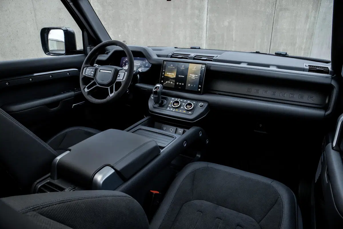 Nuova Land Rover Defender, con il V8 è la più potente di sempre (3)
