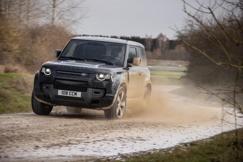 Nuova Land Rover Defender, con il V8 &egrave; la pi&ugrave; potente di sempre