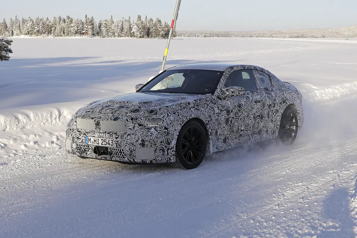Nuova BMW M2, le foto spia (4)