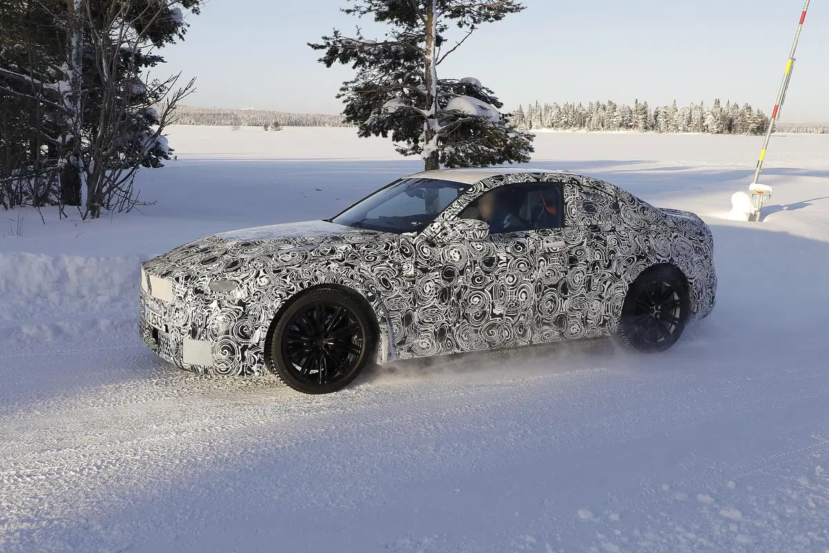 Nuova BMW M2, le foto spia (6)