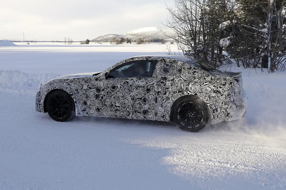 Nuova BMW M2, le foto spia (9)