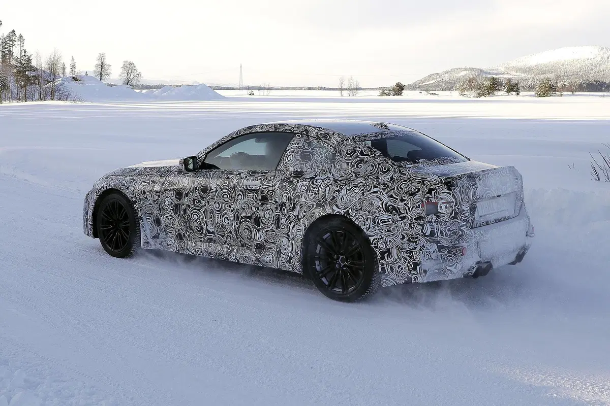 Nuova BMW M2, le foto spia (10)