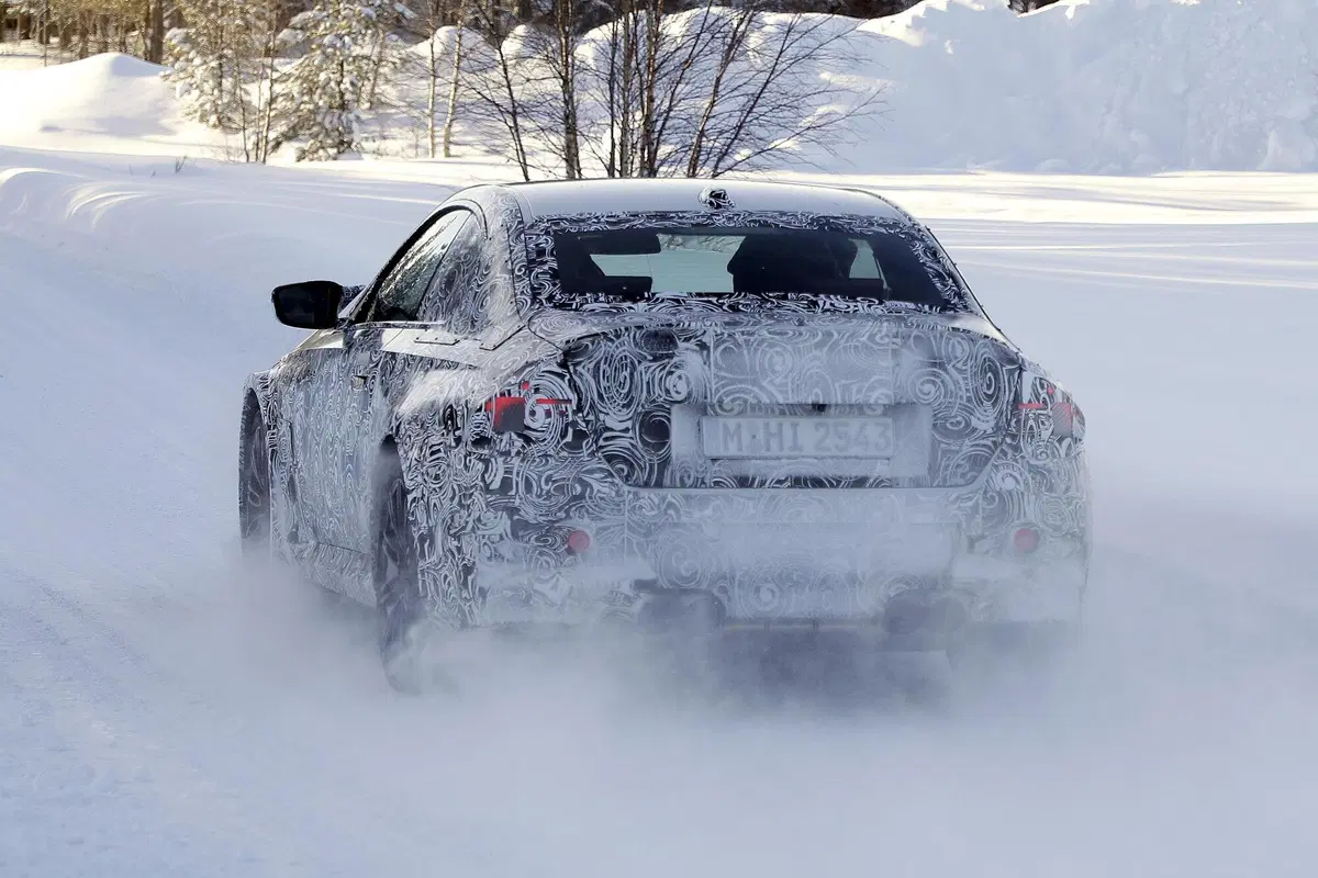 Nuova BMW M2, le foto spia (14)
