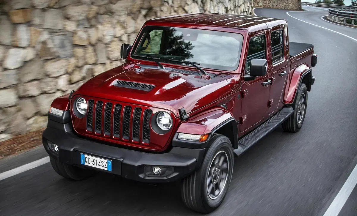 Jeep Gladiator 3.0 Diesel V6 Overland (24)
