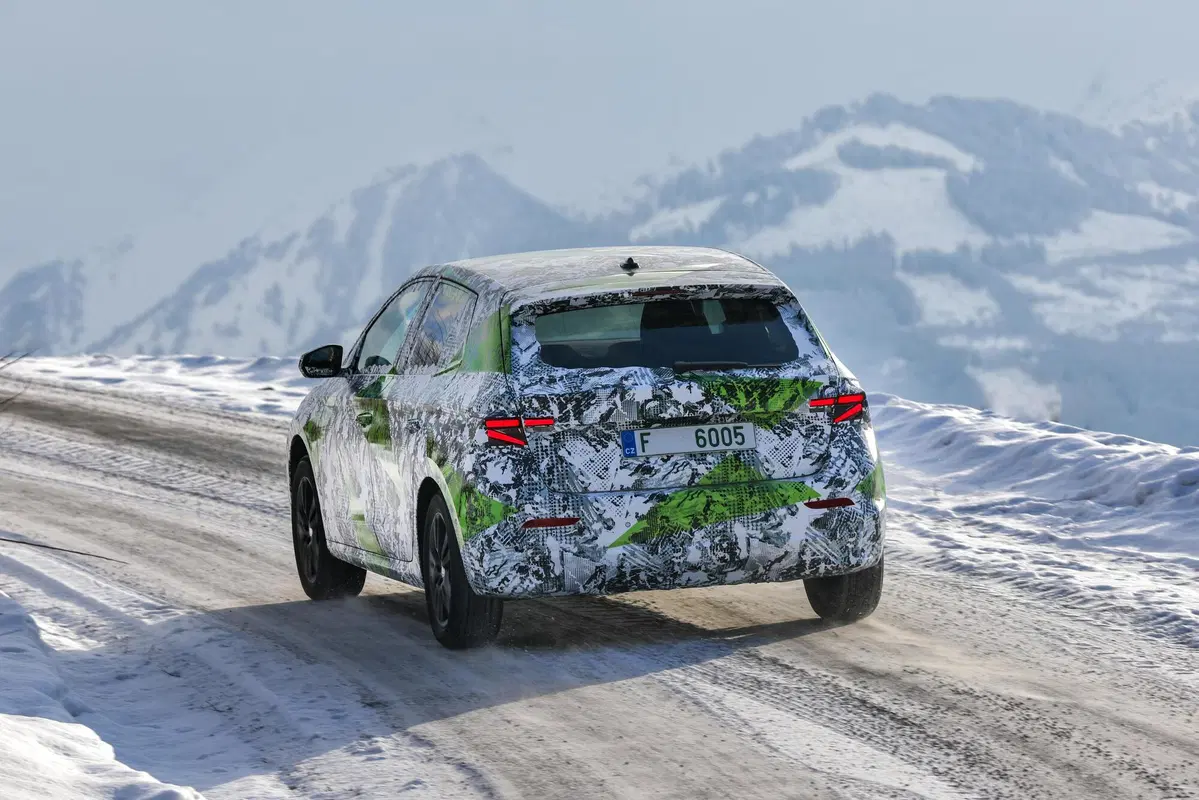 Nuova Skoda Fabia, le prime immagini (2)