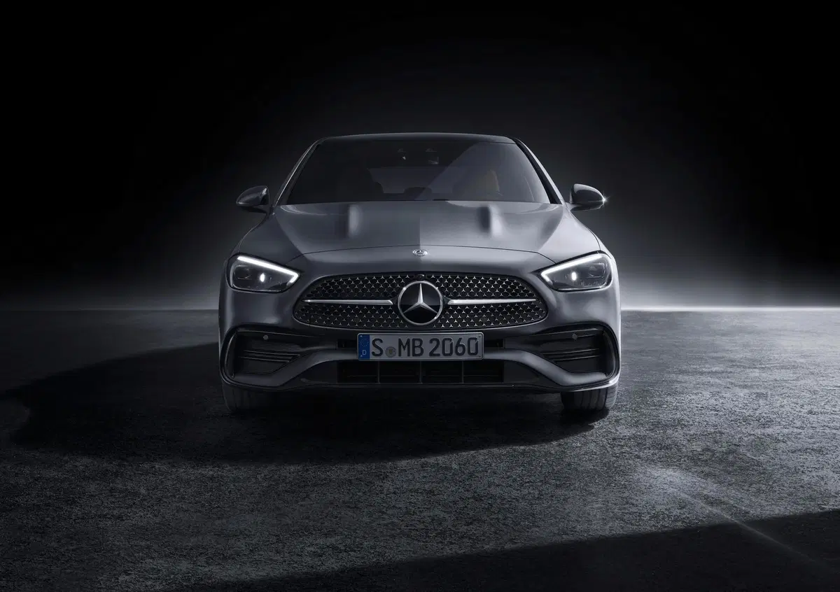 Mercedes Classe C, l'elettrica con piattaforma dedicata non arriver&agrave; prima del 2024