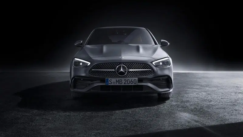 Mercedes Classe C, l'elettrica con piattaforma dedicata non arriver&agrave; prima del 2024