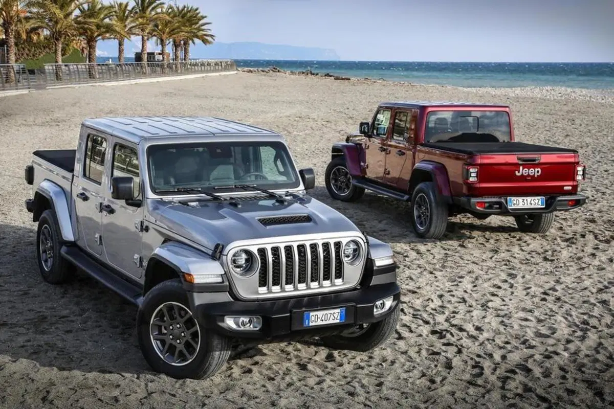 Jeep Gladiator arriva in Italia. Il prezzo? Da 67.944 euro (4)