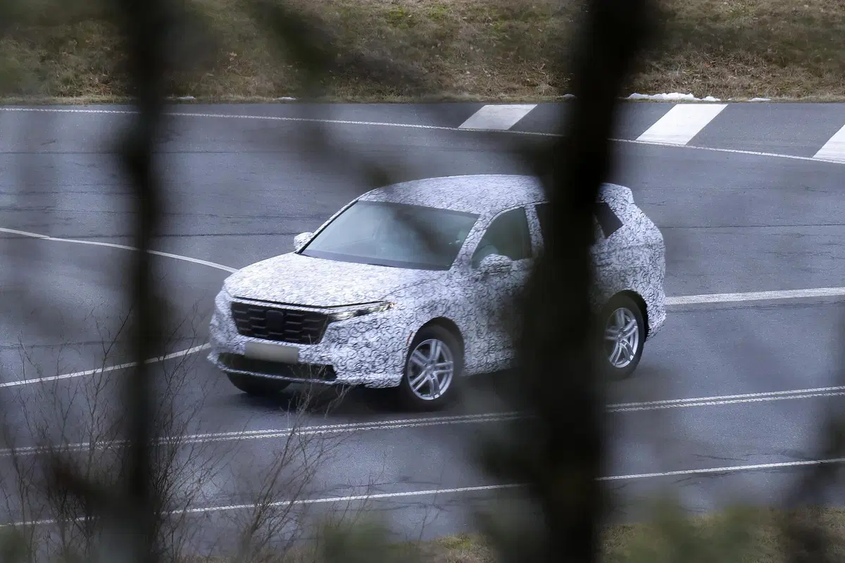 Honda CR-V, le foto spia  (6)