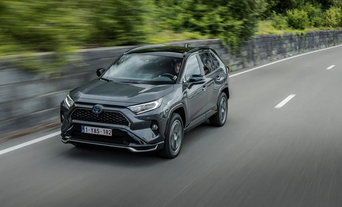 Toyota Rav4 PHEV (306CV) E-CVT AWD-i Style+ (22)
