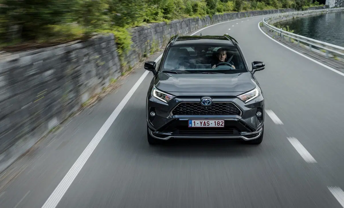 Toyota Rav4 PHEV (306CV) E-CVT AWD-i Style+ (9)