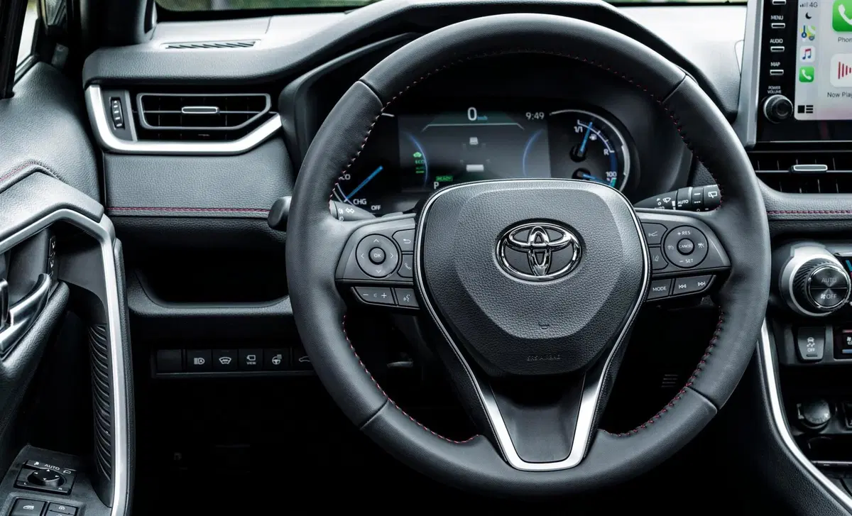 Toyota Rav4 PHEV (306CV) E-CVT AWD-i Style+ (11)