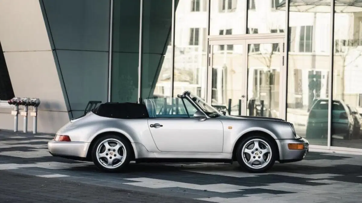 Da mercoledì sarà possibile acquistare la Porsche 911 di Diego Armando Maradona (4)