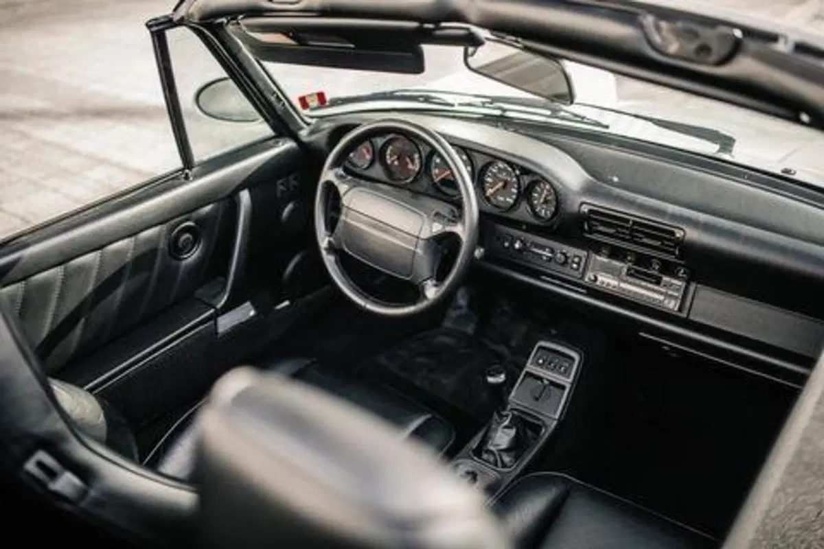 Da mercoledì sarà possibile acquistare la Porsche 911 di Diego Armando Maradona (3)