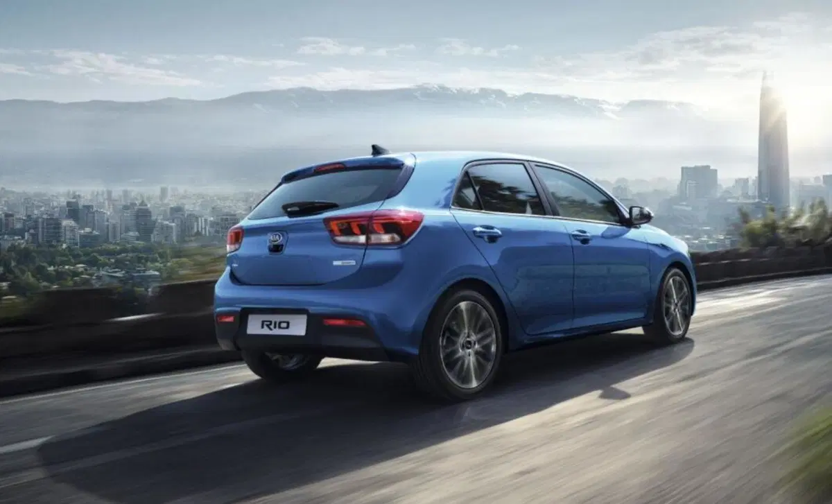 Kia Rio 1.4 CRDi 90CV 5 porte Cool (9)
